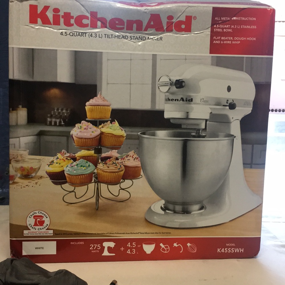 KitchenAid 4.5-Quarts tilt head stand mixer